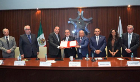 توقيع مذكرة تفاهم بين الاتحاد العام لمقاولات المغرب وكونفدرالية الغرف الصناعية بالمكسيك