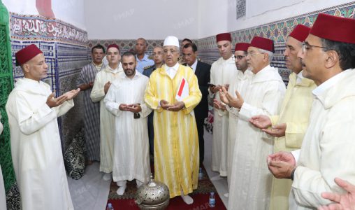 تسليم هبتين ملكيتين لضريحي مولاي بوشعيب ومولاي عبد الله أمغار