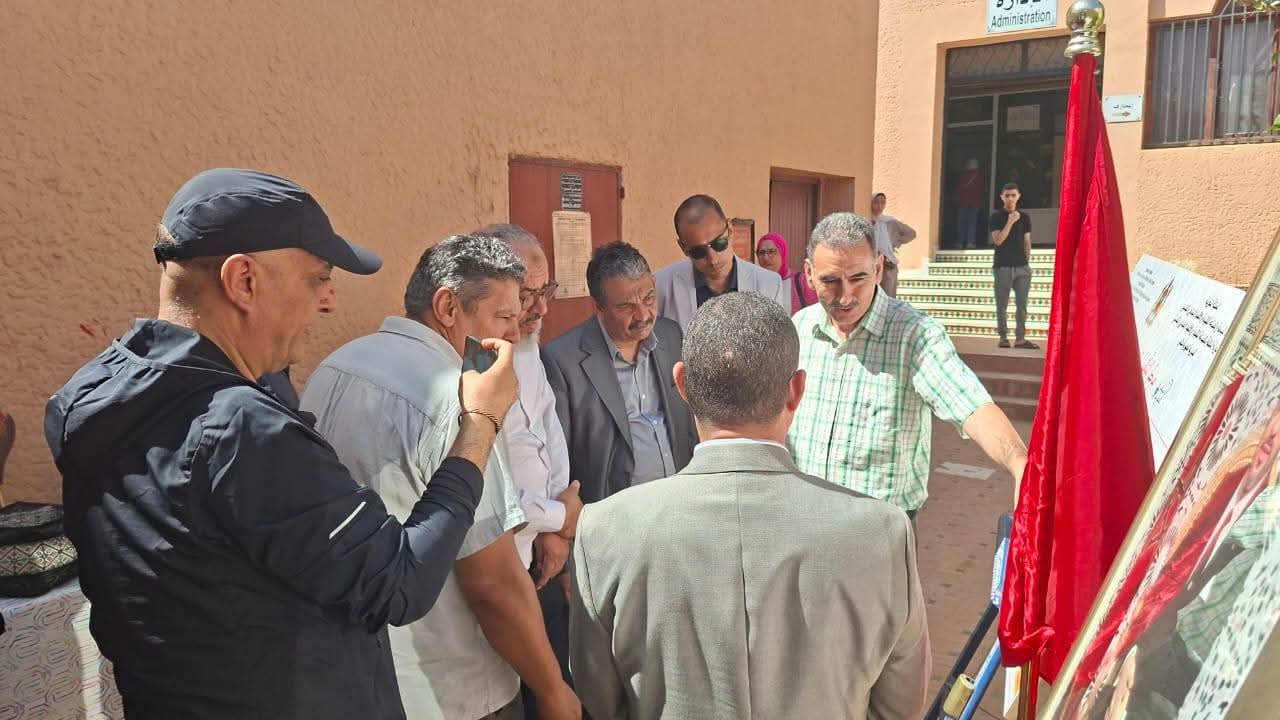 فعاليات يوم الأبواب المفتوحة المنظمة من طرف المديرية الجهوية للصناعة التقليدية و الاقتصاد الاجتماعي و التضامني بجهة فاس مكناس فعاليات يوم الأبواب المفتوحة المنظمة من طرف المديرية الجهوية للصناعة التقليدية و الاقتصاد الاجتماعي و التضامني بجهة فاس مكناس