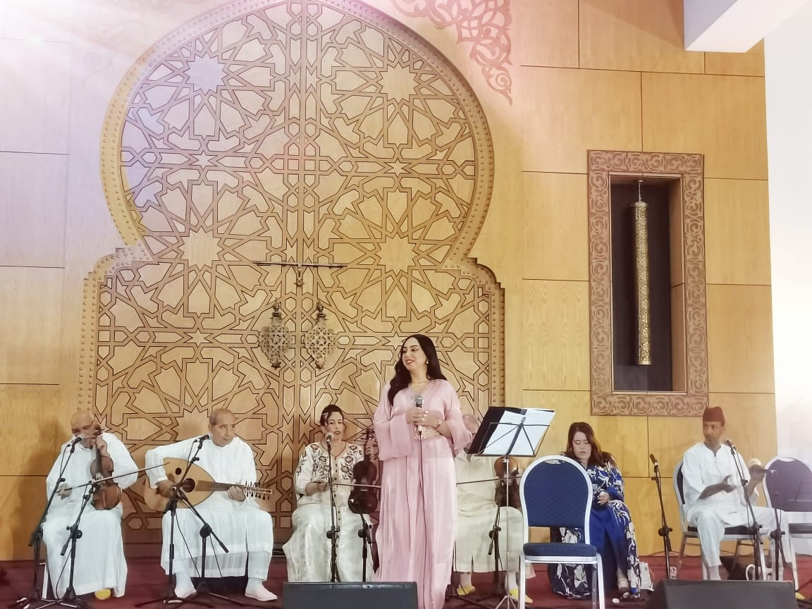 فاس..... فعاليات مهرجان الوطني لفن الملحون تحتفي بدورته الرابعة تحت شعار: التسويق التقافي فاس..... فعاليات مهرجان الوطني لفن الملحون تحتفي بدورته الرابعة تحت شعار: التسويق التقافي