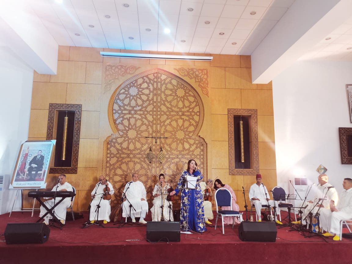 فاس..... فعاليات مهرجان الوطني لفن الملحون تحتفي بدورته الرابعة تحت شعار: التسويق التقافي فاس..... فعاليات مهرجان الوطني لفن الملحون تحتفي بدورته الرابعة تحت شعار: التسويق التقافي