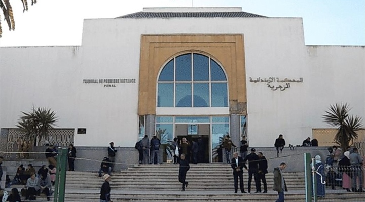 إيقاف شخص يقوم بنشر صور وفيديوهات للاحتجاجات ببعض الدول الأجنبية ودمجها مع مظاهر للإحتجاج داخل التراب الوطني (بلاغ) إيقاف شخص يقوم بنشر صور وفيديوهات للاحتجاجات ببعض الدول الأجنبية ودمجها مع مظاهر للإحتجاج داخل التراب الوطني (بلاغ)