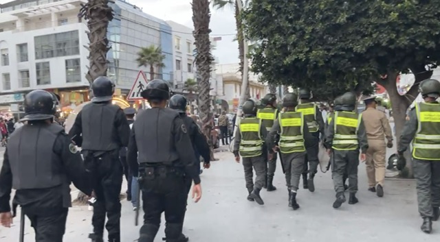 تدخل القوات العمومية لمنع تجمهرات دعت إليها جهات مجهولة تم وفق مقاربة متوازنة تحفظ النظام العام وسلامة المتجمهرين (خبير أمني) تدخل القوات العمومية لمنع تجمهرات دعت إليها جهات مجهولة تم وفق مقاربة متوازنة تحفظ النظام العام وسلامة المتجمهرين (خبير أمني)