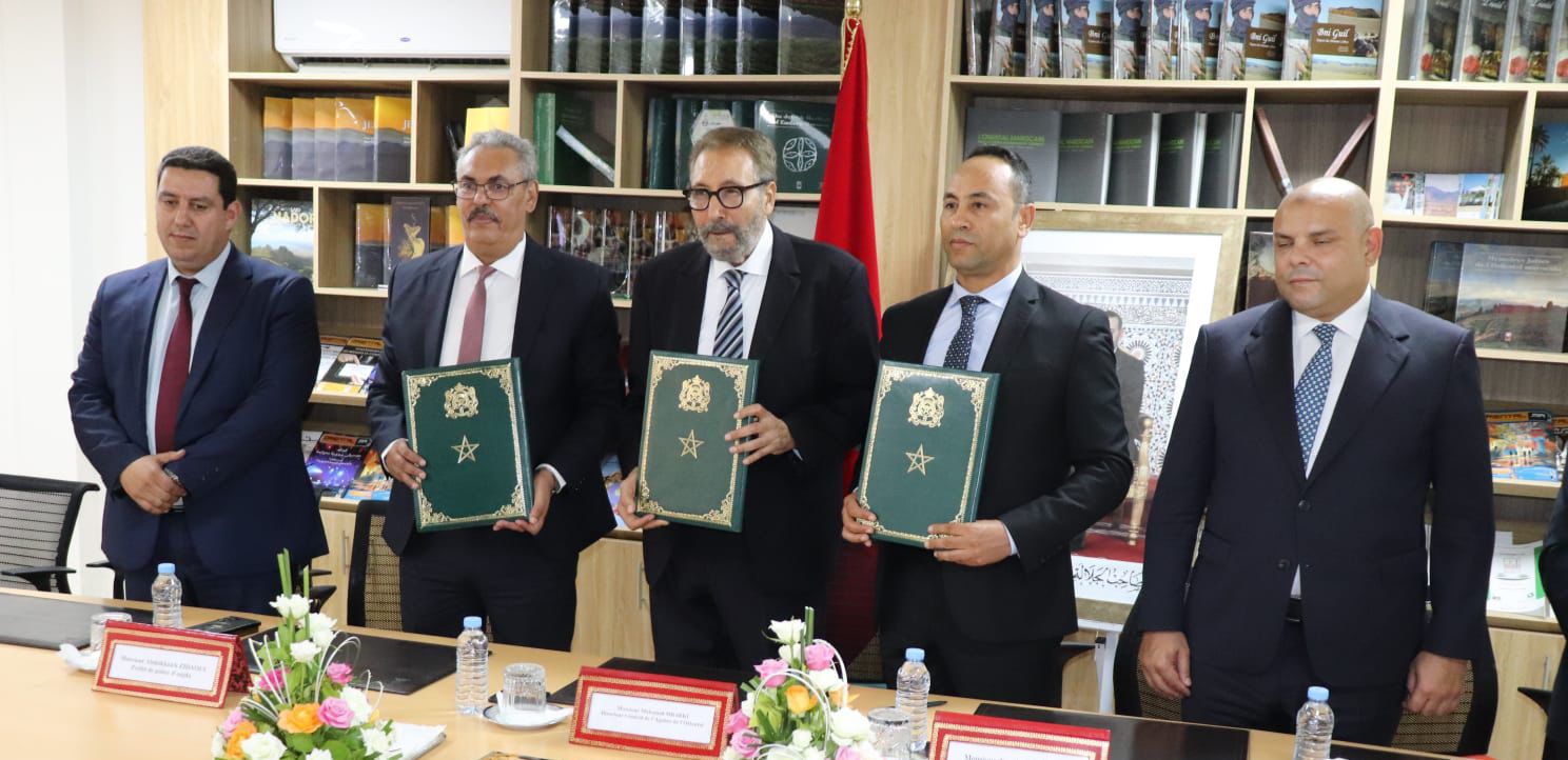 وجدة...توقيع اتفاقية شراكة تروم تعزيز التعاون في المجال الاجتماعي و الرياضي لفائدة موظفي الأمن الوطني