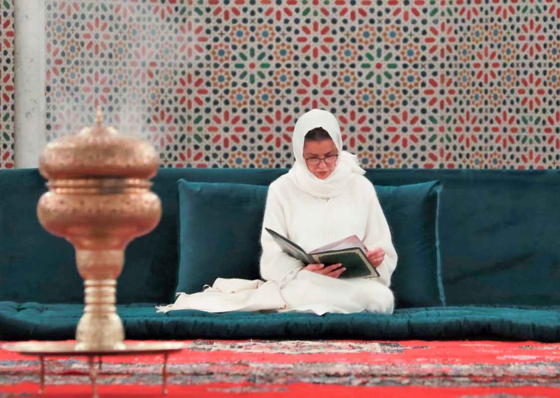 صاحبة السمو الملكي الأميرة للا مريم تترأس حفلا دينيا إحياء للذكرى السابعة والعشرين لوفاة جلالة المغفور له الملك الحسن الثاني طيب الله ثراه