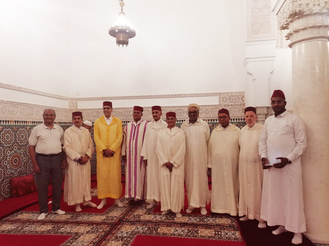 احياء الذكرى السابعة والعشرون لوفاة المغفور له جلالة الحسن الثاني طيب الله تراه بضريح السلطان مولاي اسماعيل بمكناس. احياء الذكرى السابعة والعشرون لوفاة المغفور له جلالة الحسن الثاني طيب الله تراه بضريح السلطان مولاي اسماعيل بمكناس.