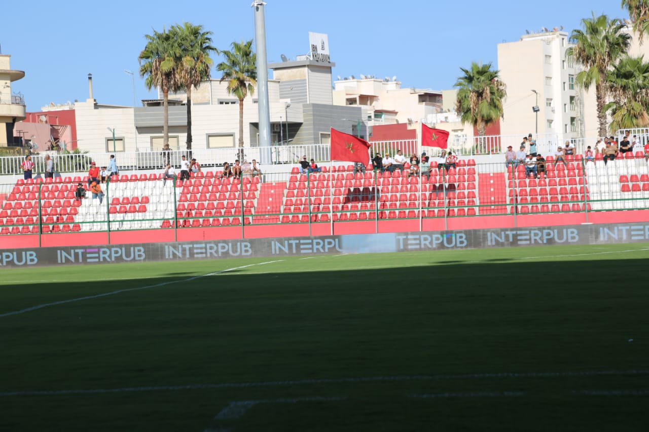 الوداد يحسم القمة بمكناس والكوديم يتلقى أول هزيمة الوداد يحسم القمة بمكناس والكوديم يتلقى أول هزيمة