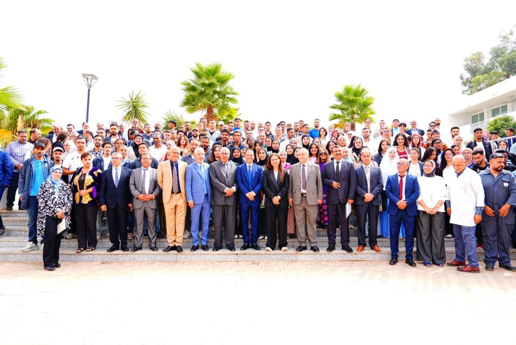 مكناس.. السعدي يعطي الانطلاقة الرسمية للدخول التكويني في فنون الصناعة التقليدية مكناس.. السعدي يعطي الانطلاقة الرسمية للدخول التكويني في فنون الصناعة التقليدية