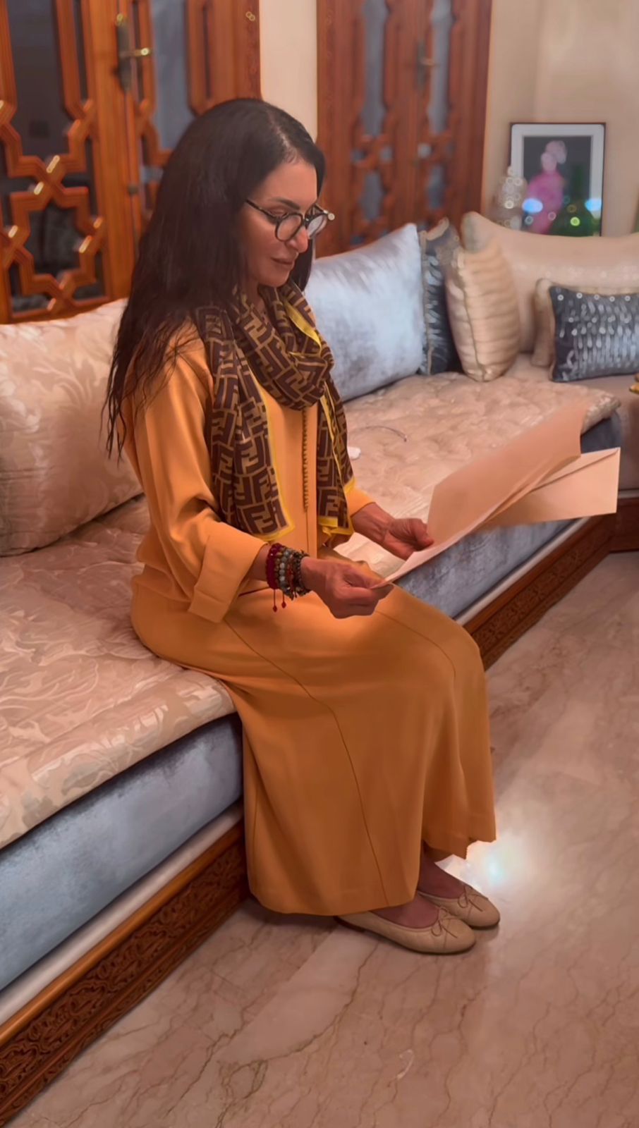 هند الزمّامة… فخر المغرب وسفيرة الإرادة التي نالت تشريفًا ملكيًا ساميًا من جلالة الملك محمد السادس نصره الله