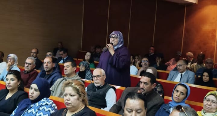 شركات جهوية للاستثمار في صلب نقاش إعداد برنامج التنمية الترابية بمكناس شركات جهوية للاستثمار في صلب نقاش إعداد برنامج التنمية الترابية بمكناس