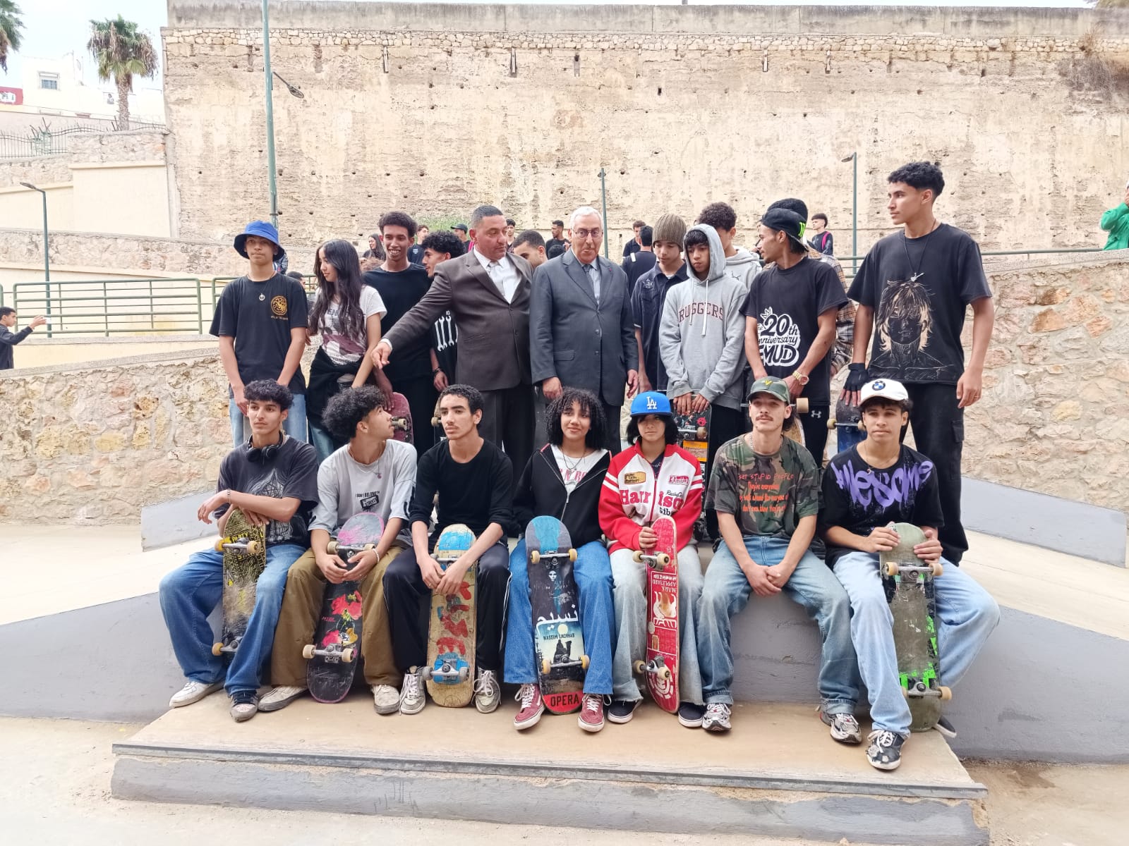 عامل عمالة مكناس يترأس مراسيم تحية العلم الوطني بمناسبة ذكرى المسيرة الخضراء ويشرف على تدشين مشاريع تنموية عامل عمالة مكناس يترأس مراسيم تحية العلم الوطني بمناسبة ذكرى المسيرة الخضراء ويشرف على تدشين مشاريع تنموية