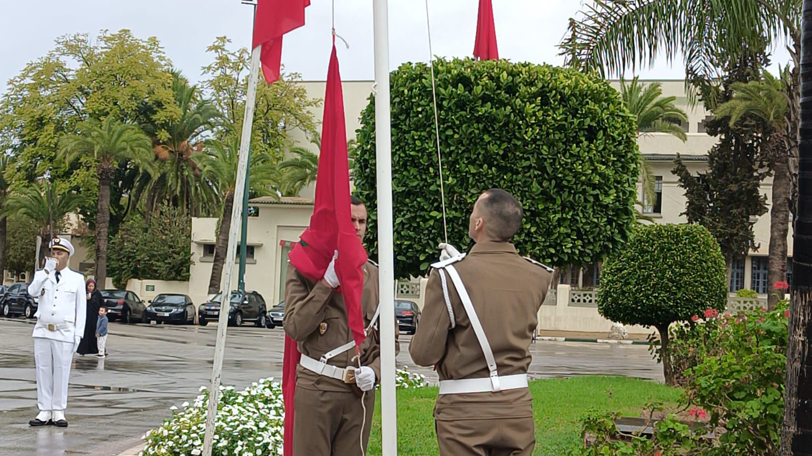 عامل عمالة مكناس يترأس مراسيم تحية العلم الوطني بمناسبة ذكرى المسيرة الخضراء ويشرف على تدشين مشاريع تنموية عامل عمالة مكناس يترأس مراسيم تحية العلم الوطني بمناسبة ذكرى المسيرة الخضراء ويشرف على تدشين مشاريع تنموية