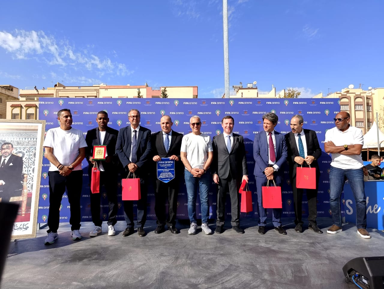 تدشين أول ملعب مصغر بالمغرب ضمن مشروع “FIFA Arena” بمدرسة حليمة السعدية بمكناس تدشين أول ملعب مصغر بالمغرب ضمن مشروع “FIFA Arena” بمدرسة حليمة السعدية بمكناس
