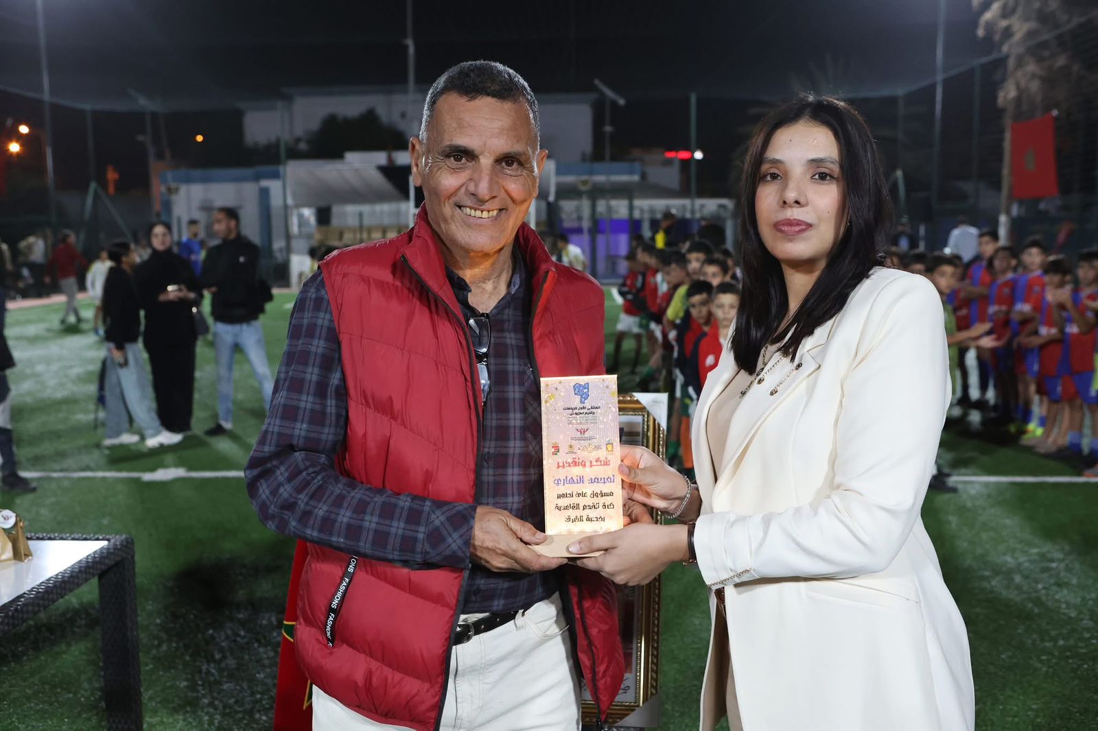 بحضور مسؤولين ووجوه رياضية بارزة.. مدرسة اتحاد بن الطيب تتوج ببطولتي دوري كرة القدم القاعدية ضمن الملتقى الأول للرياضات بالدريوش بحضور مسؤولين ووجوه رياضية بارزة.. مدرسة اتحاد بن الطيب تتوج ببطولتي دوري كرة القدم القاعدية ضمن الملتقى الأول للرياضات بالدريوش