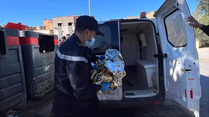 تيفلت تهتز على وقع جريمة مروّعة: العثور على جثة رضيعة داخل حاوية نفايات بحي النهضة. تيفلت تهتز على وقع جريمة مروّعة: العثور على جثة رضيعة داخل حاوية نفايات بحي النهضة.