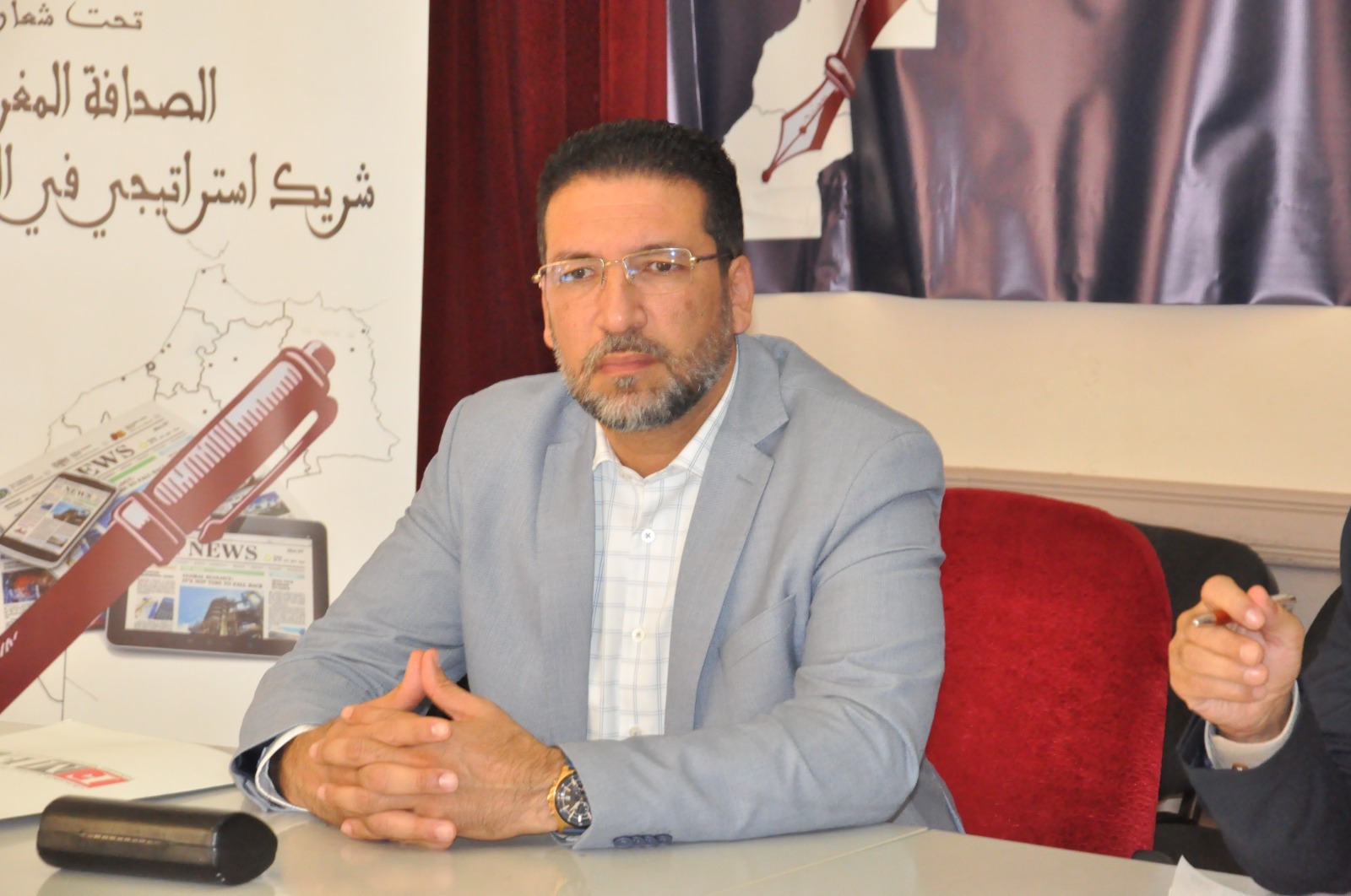 الجمع العام العادي لفرع جهة الشرق للفيدرالية المغربية لناشري يجدد الثقة في الاستاد عبدالعالي الجابري رئيسا بالاجماع الجمع العام العادي لفرع جهة الشرق للفيدرالية المغربية لناشري يجدد الثقة في الاستاد عبدالعالي الجابري رئيسا بالاجماع