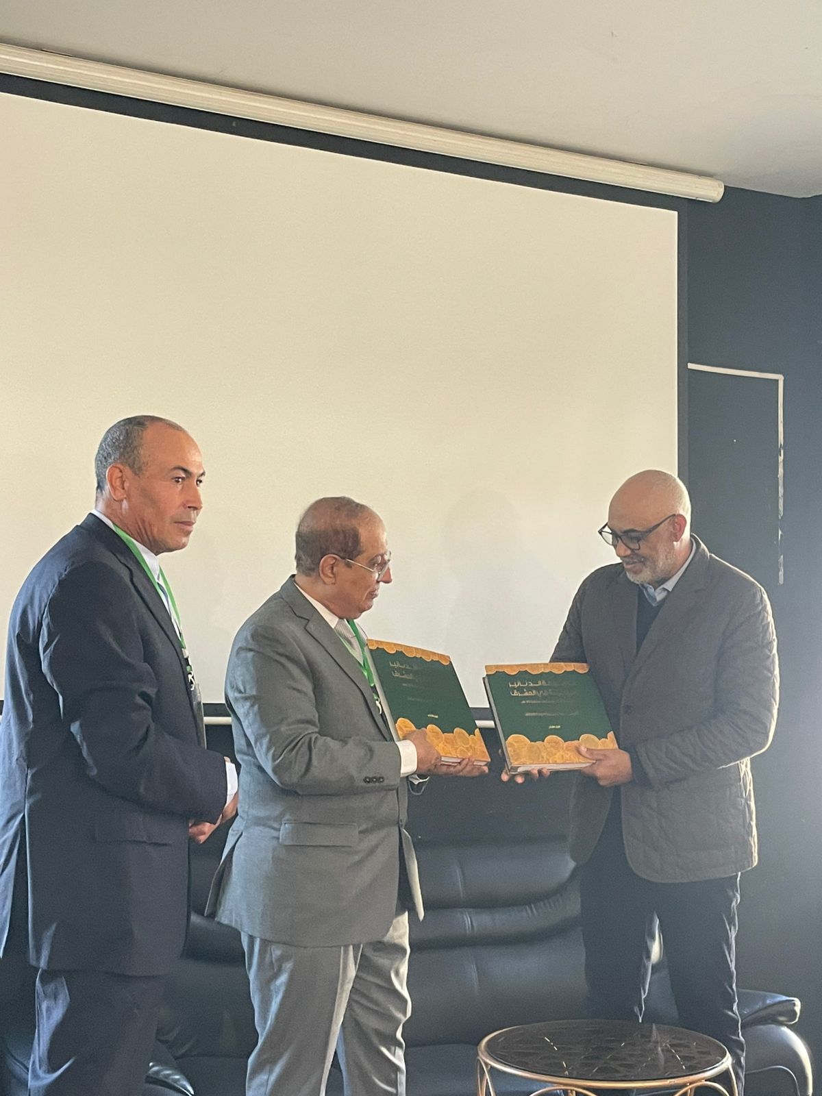 المعرض الدولي للطوابع والمسكوكات بمكناس في دورته الأولى. المعرض الدولي للطوابع والمسكوكات بمكناس في دورته الأولى.