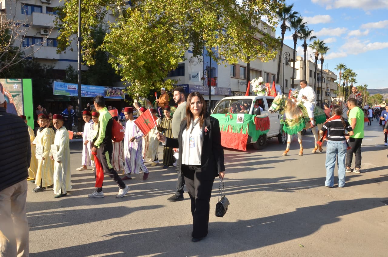 فاس .. كرنفال احتفالي تخليدا لذكرى المسيرة الخضراء وعيد الوحدة فاس .. كرنفال احتفالي تخليدا لذكرى المسيرة الخضراء وعيد الوحدة