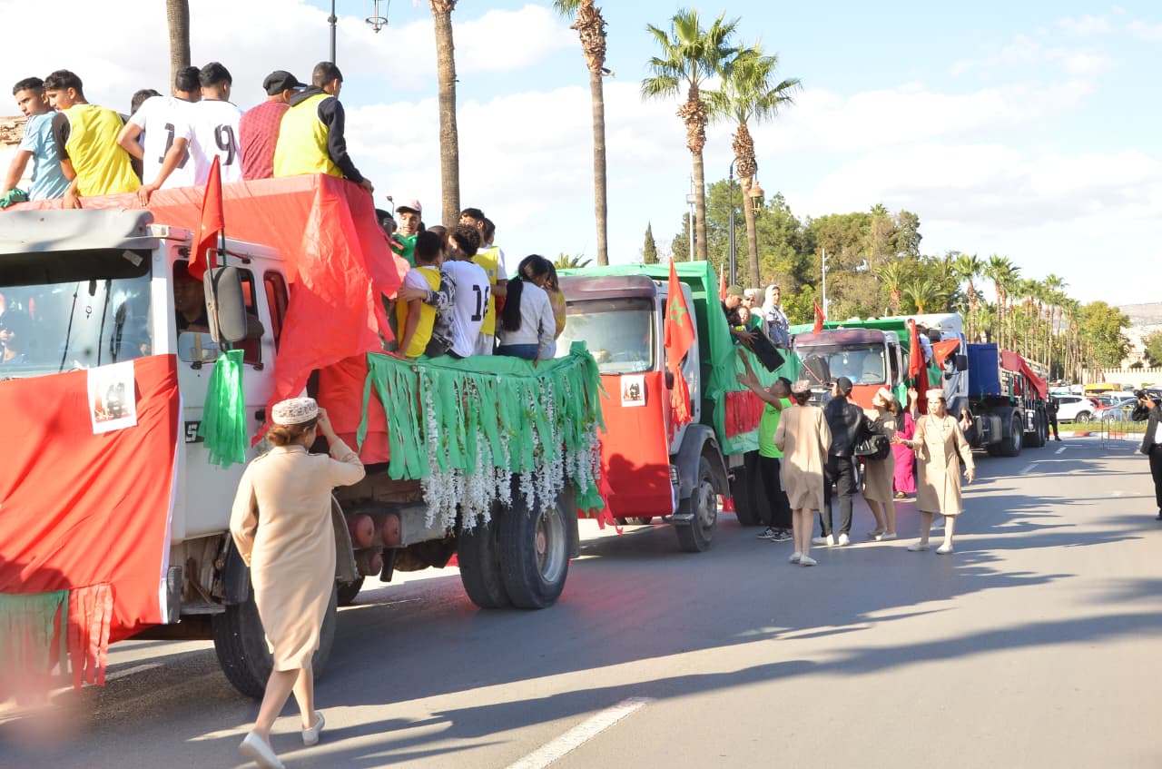 فاس .. كرنفال احتفالي تخليدا لذكرى المسيرة الخضراء وعيد الوحدة فاس .. كرنفال احتفالي تخليدا لذكرى المسيرة الخضراء وعيد الوحدة