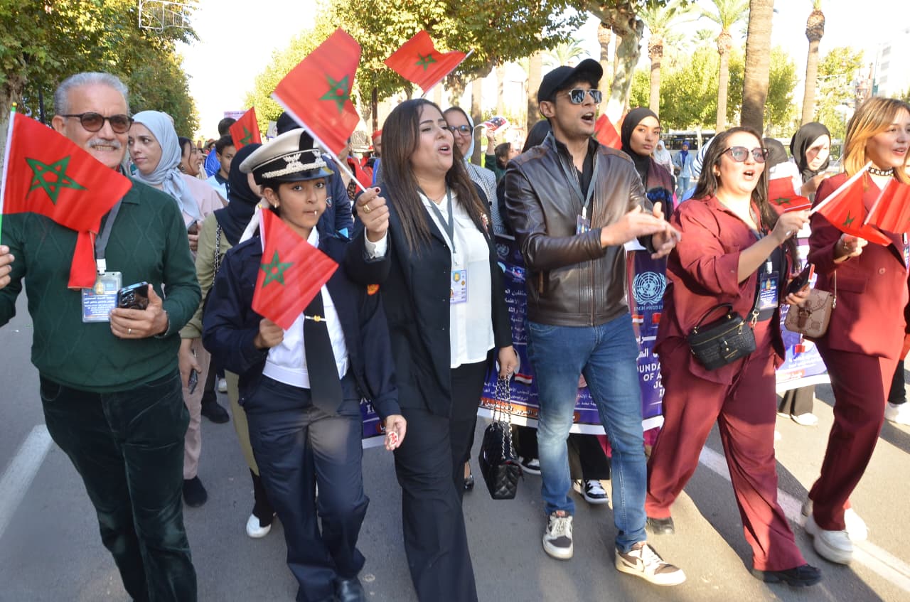 فاس .. كرنفال احتفالي تخليدا لذكرى المسيرة الخضراء وعيد الوحدة فاس .. كرنفال احتفالي تخليدا لذكرى المسيرة الخضراء وعيد الوحدة