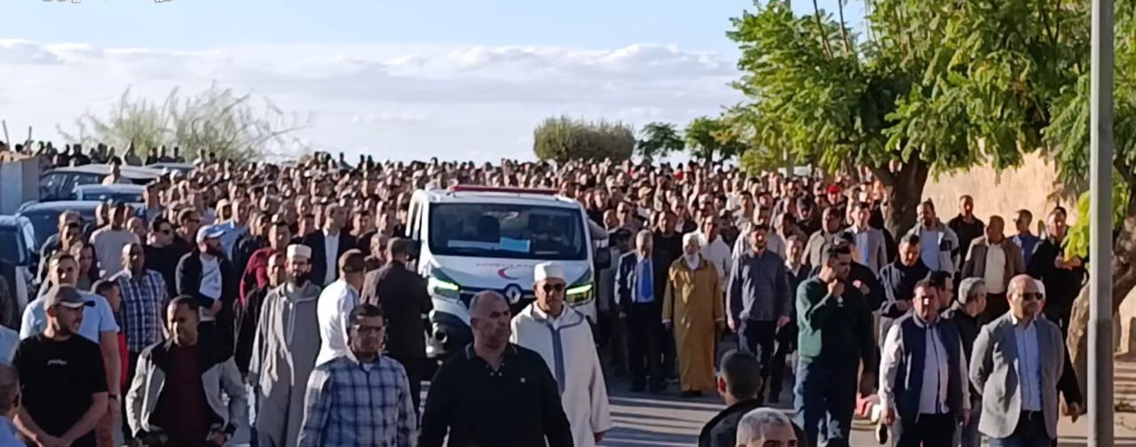 حضور وازن من شخصيات وطنية وجهوية في تشييع جثمان الفقيدة والدة ابناء بلمكي بمكناس حضور وازن من شخصيات وطنية وجهوية في تشييع جثمان الفقيدة والدة ابناء بلمكي بمكناس