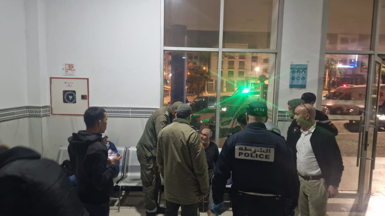 بسبب البرد القارس.. حملة باقليم الحسيمة لجمع وايواء المتشردين بسبب البرد القارس.. حملة باقليم الحسيمة لجمع وايواء المتشردين