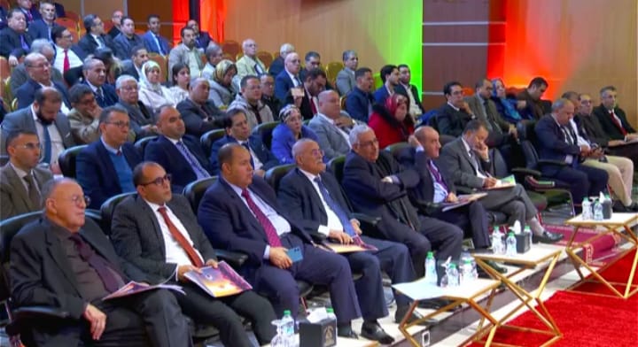 هيئة المحامين بمكناس تعزز النقاش الأكاديمي حول الحكم الذاتي في ظل التحولات الدولية هيئة المحامين بمكناس تعزز النقاش الأكاديمي حول الحكم الذاتي في ظل التحولات الدولية