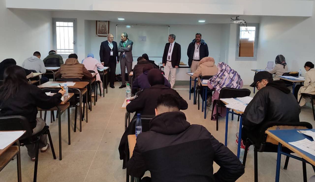 مديرية مكناس: لجن إقليمية في مواكبة ميدانية لإجراء الاختبارات الكتابية لمباريات ولوج سلك تأهيل أطر التدريس بالمراكز الجهوية لمهن التربية والتكوين -دورة نونبر 2025. مديرية مكناس: لجن إقليمية في مواكبة ميدانية لإجراء الاختبارات الكتابية لمباريات ولوج سلك تأهيل أطر التدريس بالمراكز الجهوية لمهن التربية والتكوين -دورة نونبر 2025.