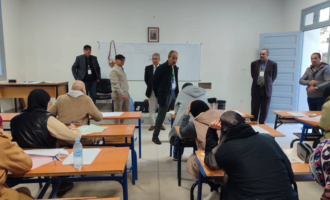 مديرية مكناس: لجن إقليمية في مواكبة ميدانية لإجراء الاختبارات الكتابية لمباريات ولوج سلك تأهيل أطر التدريس بالمراكز الجهوية لمهن التربية والتكوين -دورة نونبر 2025. مديرية مكناس: لجن إقليمية في مواكبة ميدانية لإجراء الاختبارات الكتابية لمباريات ولوج سلك تأهيل أطر التدريس بالمراكز الجهوية لمهن التربية والتكوين -دورة نونبر 2025.