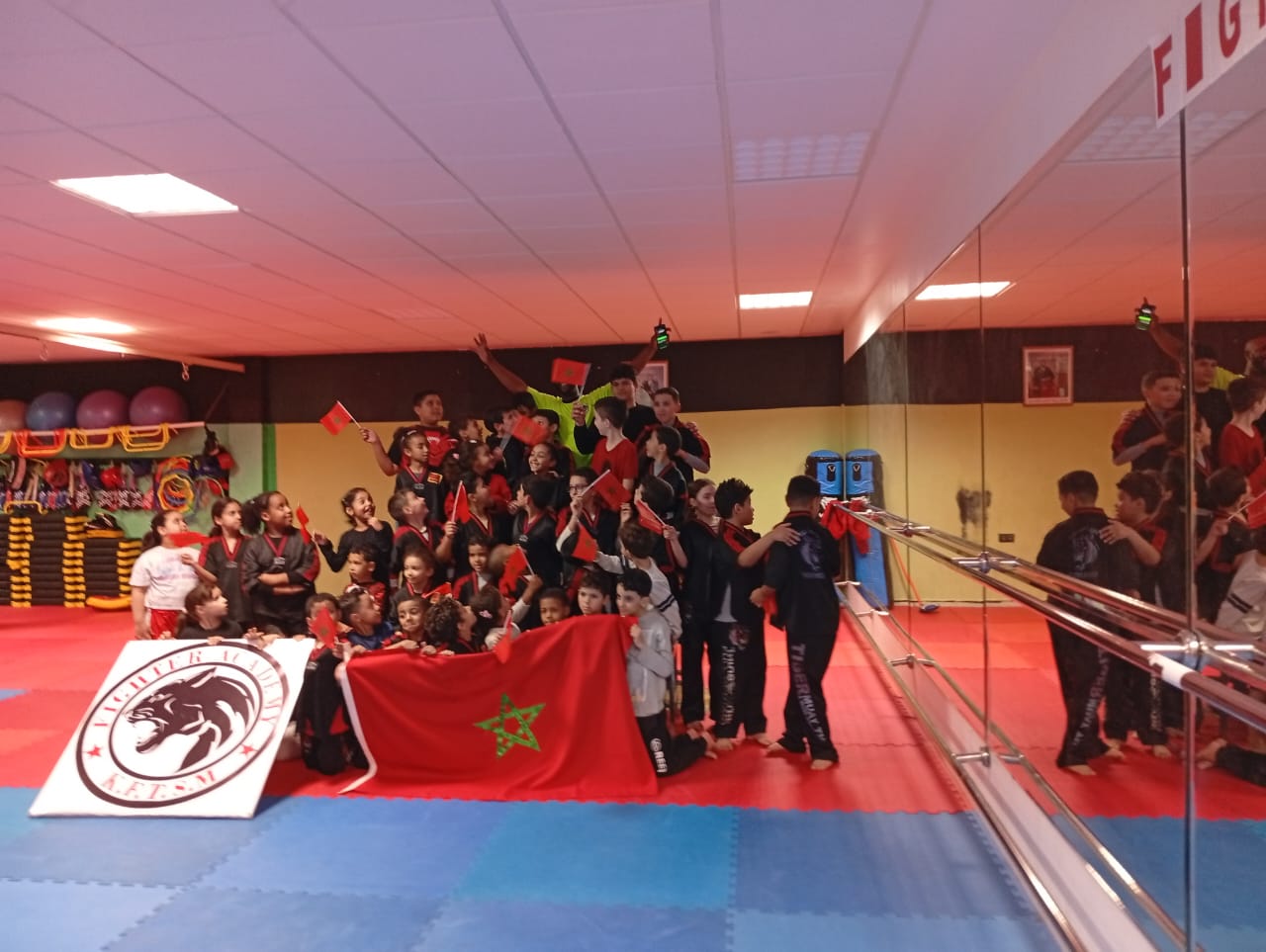 جمعية فايتر اكاديمي للكيك بوكسين والفول كونطاكت والرياضات الدفاعية المختلطة بمكناس تحتفي بعيد المسيرة الخضراء المظفرة وعيد الاستقلال و عيد الوحدة الوطنية