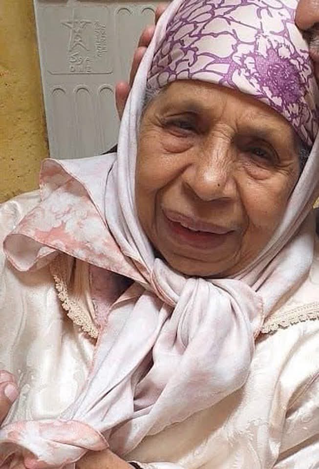 حضور وازن من شخصيات وطنية ومحلية في تشييع جثمان الفقيدة والدة المختار لغزيوي حضور وازن من شخصيات وطنية ومحلية في تشييع جثمان الفقيدة والدة المختار لغزيوي