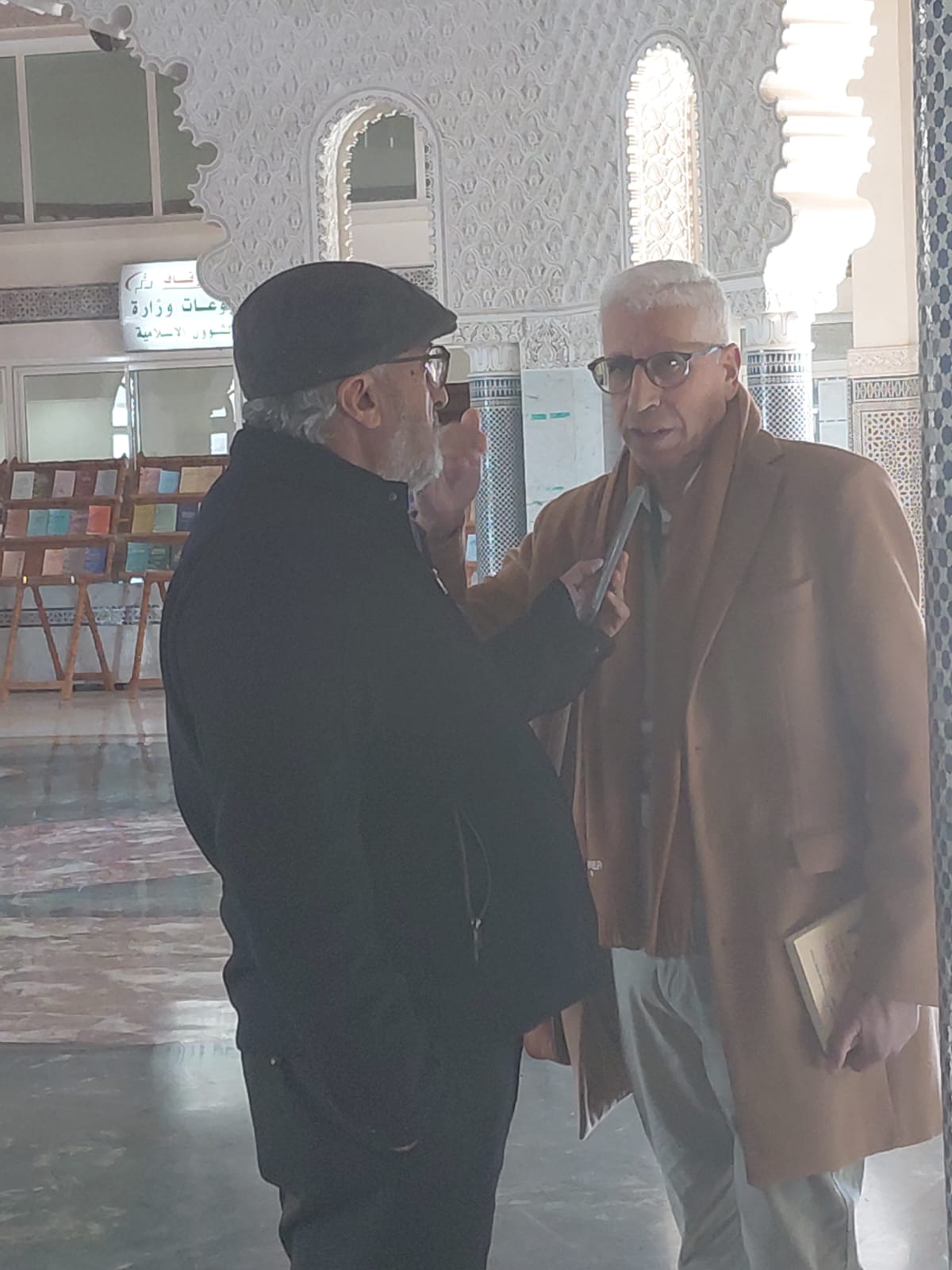 باحثون وخبراء بالصحة يجمعون بمكناس على أن تثمين الموارد البشرية مفتاح إصلاح المنظومة الصحية باحثون وخبراء بالصحة يجمعون بمكناس على أن تثمين الموارد البشرية مفتاح إصلاح المنظومة الصحية