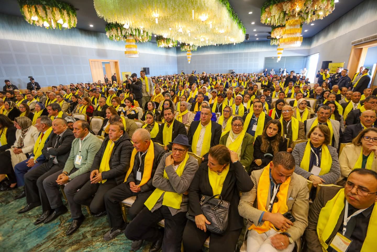 الحسيمة تحتضن الدورة السادسة للمجلس الوطني لحزب الحركة الشعبية وسط دعوات إلى المصالحة والعفو الملكي الحسيمة تحتضن الدورة السادسة للمجلس الوطني لحزب الحركة الشعبية وسط دعوات إلى المصالحة والعفو الملكي