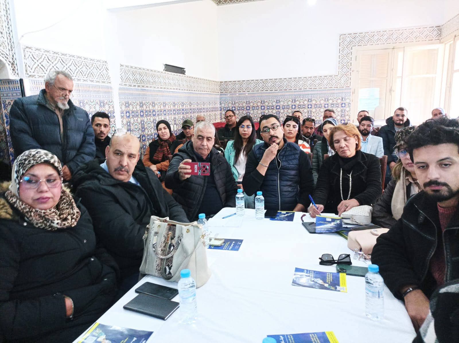 منسقية التجمع الوطني للأحرار بمكناس تقود نقاشا تنمويا حول النظام الجديد لدعم المقاولات وتعزيز الاستثمار الجهوي الاقتصادي منسقية التجمع الوطني للأحرار بمكناس تقود نقاشا تنمويا حول النظام الجديد لدعم المقاولات وتعزيز الاستثمار الجهوي الاقتصادي