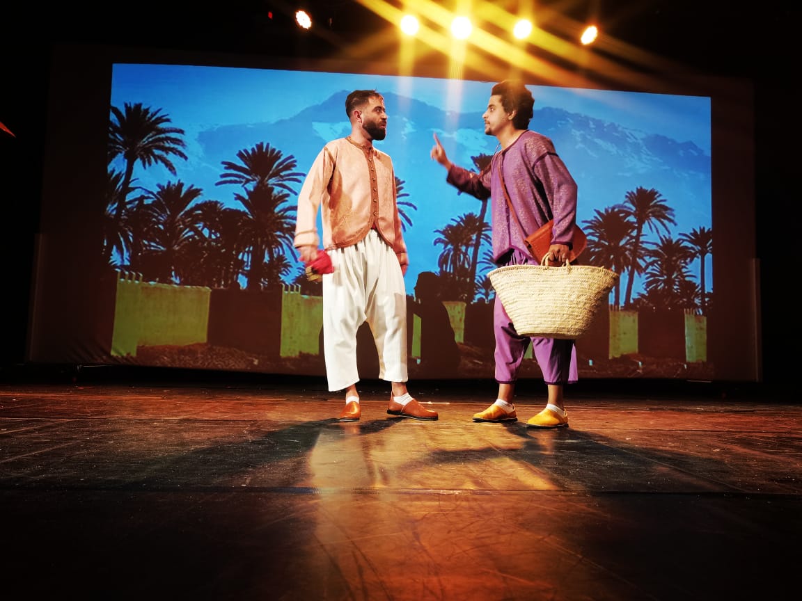 رحلة حديدان تحط رحالها بمكناس بعرض مسرحي يحتفي بالتراث المغربي بروح معاصرة.