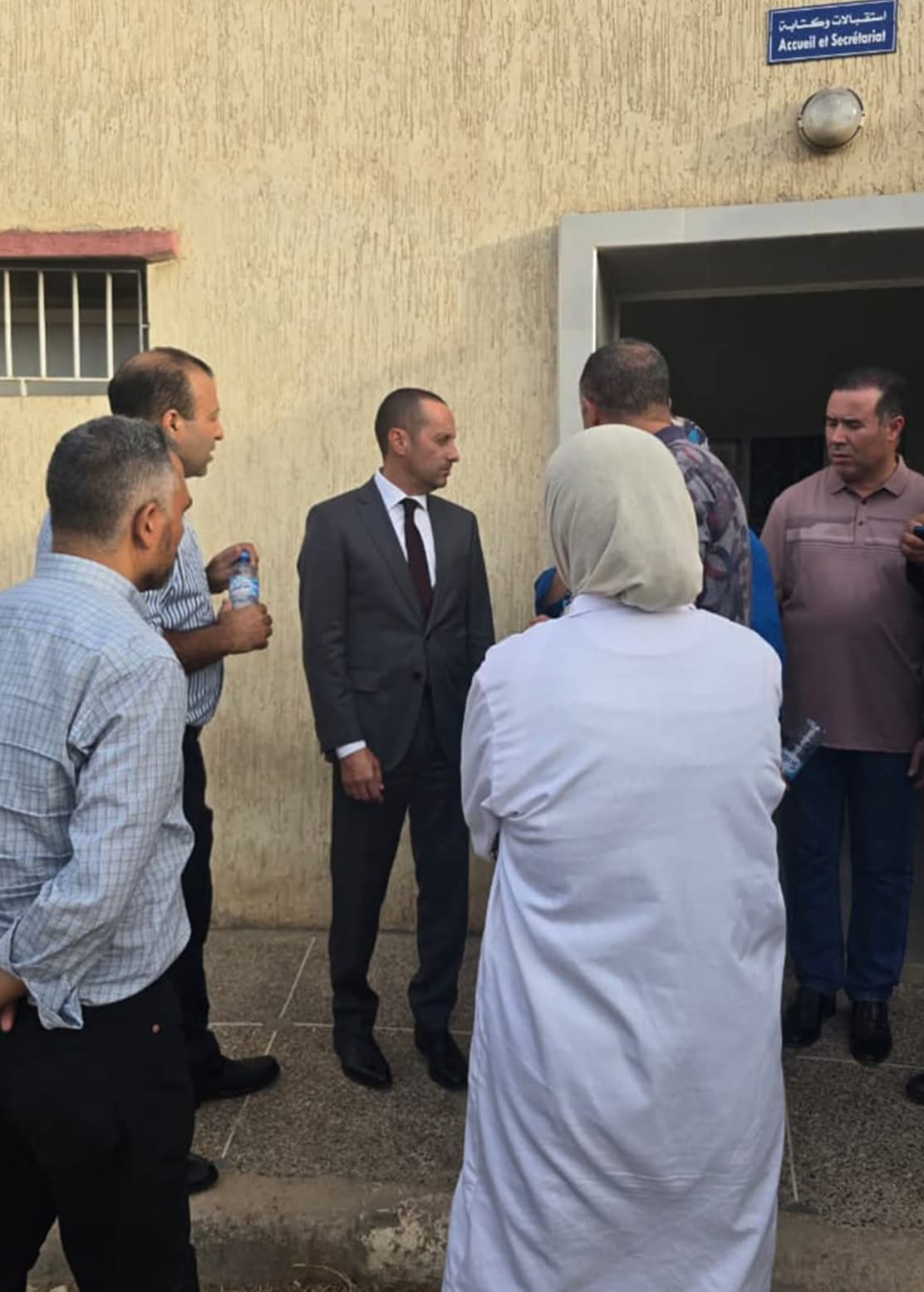 النائبة البرلمانية سميرة القصيور تسائل وزير الصحة حول تفويت عقارات عمومية وإعادة تأهيل مصلحة شبكة المؤسسات الصحية بمكناس