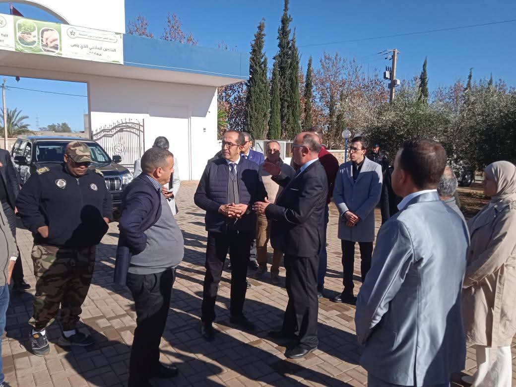 تحركات ميدانية تعكس القرب والإنصات: عامل إقليم الحسيمة في تفاعل مباشر مع نبض المواطن 