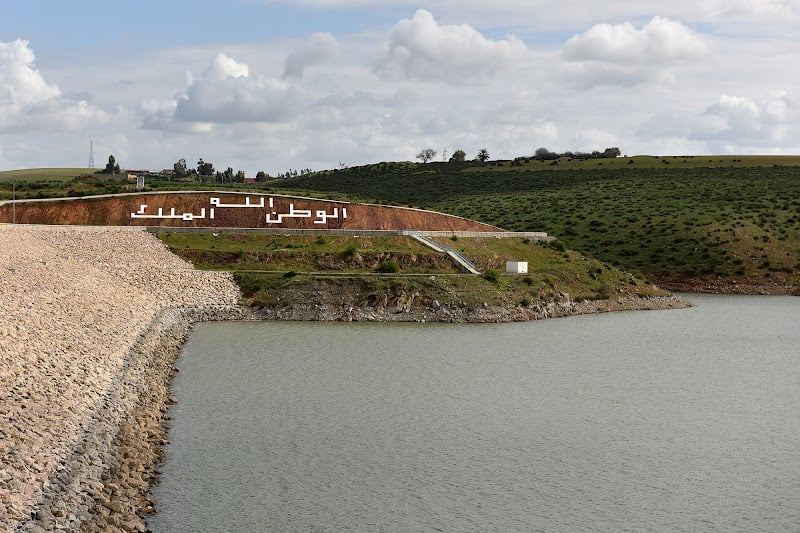 تساقطات مطرية غزيرة تعمق مخاوف الفيضانات في شمال المغرب