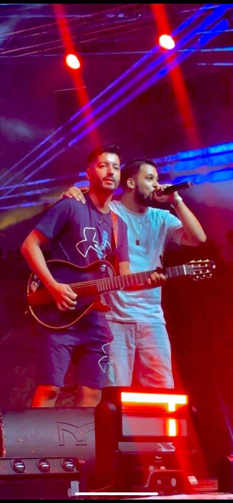 إبراهيم وهبي… حين تتحوّل الغيتارة إلى لغة إنسانية عالمية إبراهيم وهبي… حين تتحوّل الغيتارة إلى لغة إنسانية عالمية