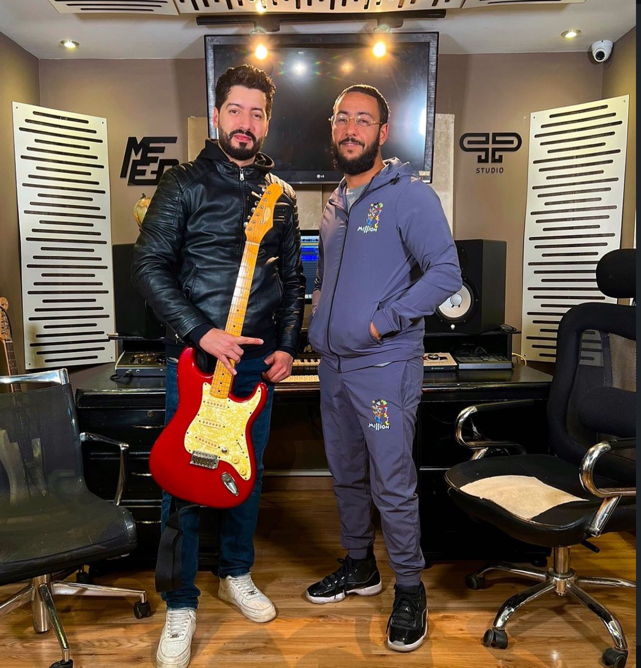 إبراهيم وهبي… حين تتحوّل الغيتارة إلى لغة إنسانية عالمية إبراهيم وهبي… حين تتحوّل الغيتارة إلى لغة إنسانية عالمية