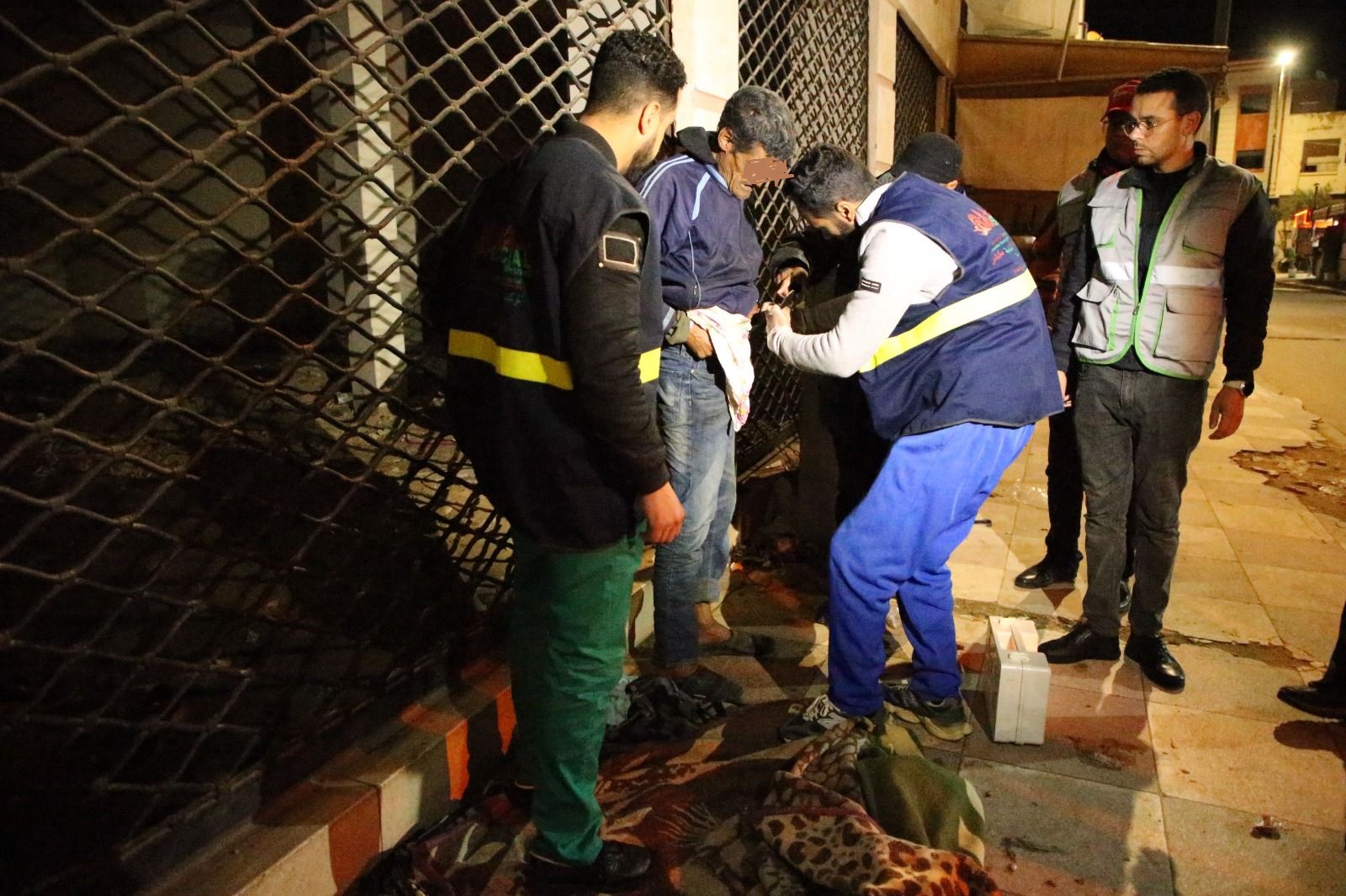 عمالة مكناس تطلق حملة إنسانية لحماية المشردين من موجة البرد عمالة مكناس تطلق حملة إنسانية لحماية المشردين من موجة البرد