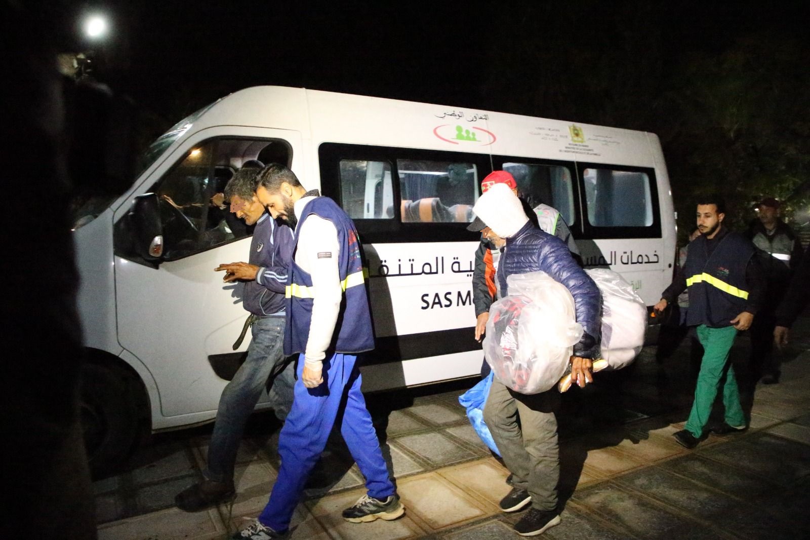 عمالة مكناس تطلق حملة إنسانية لحماية المشردين من موجة البرد عمالة مكناس تطلق حملة إنسانية لحماية المشردين من موجة البرد