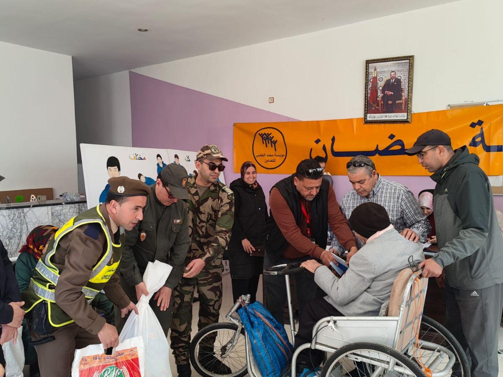 توزيع الدعم الغذائي بإقليم تازة بمناسبة شهر رمضان المبارك 1447ه