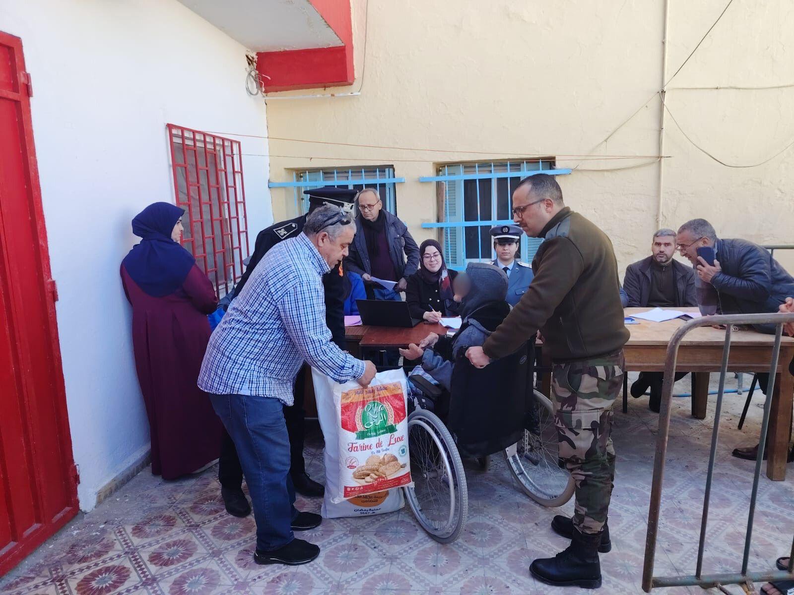 توزيع الدعم الغذائي بإقليم تازة بمناسبة شهر رمضان المبارك 1447ه