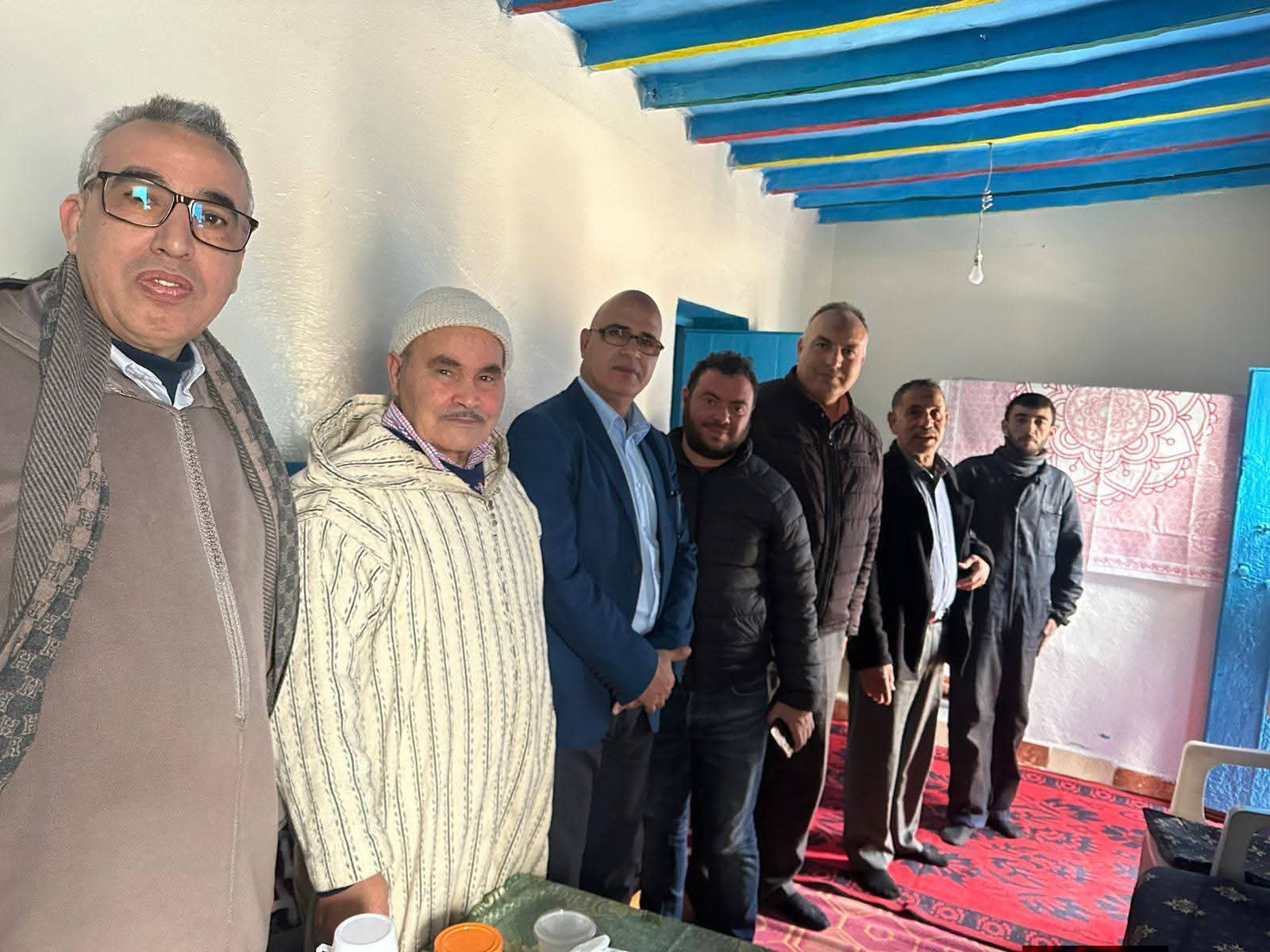 الكتابة الإقليمية لـحزب التقدم والاشتراكية بالحسيمة في زيارة تنظيمية إلى فرع بني جميل لتعزيز الحضور الميداني