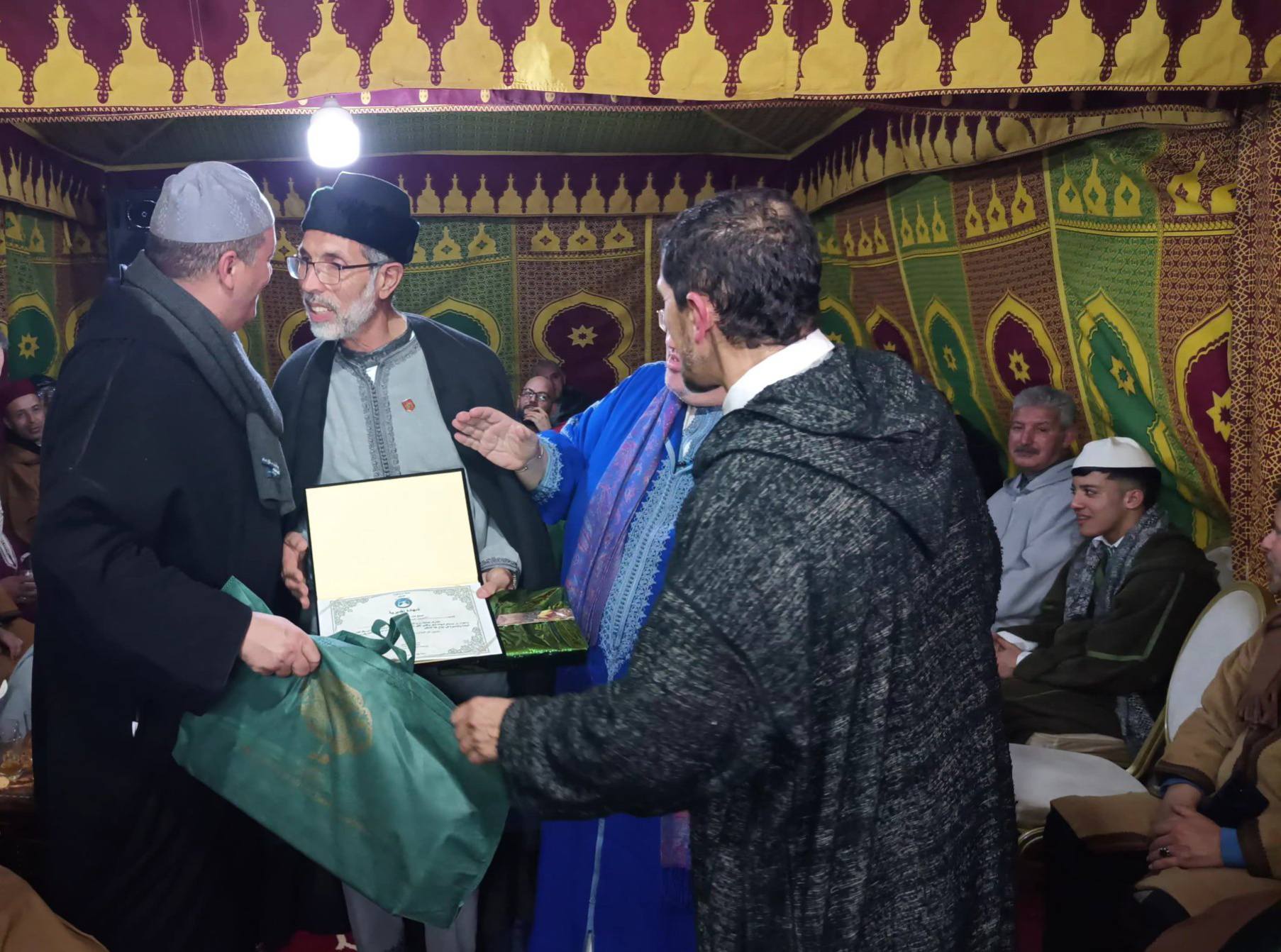 جمعية روح التراث الصوفي للمديح والسماع بمكناس تنظم الدورة الثامنة من ملتقى مولاي أحمد الموقيت الشبيهي جمعية روح التراث الصوفي للمديح والسماع بمكناس تنظم الدورة الثامنة من ملتقى مولاي أحمد الموقيت الشبيهي