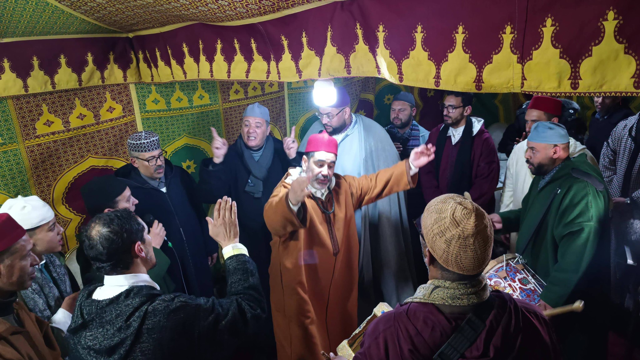 جمعية روح التراث الصوفي للمديح والسماع بمكناس تنظم الدورة الثامنة من ملتقى مولاي أحمد الموقيت الشبيهي جمعية روح التراث الصوفي للمديح والسماع بمكناس تنظم الدورة الثامنة من ملتقى مولاي أحمد الموقيت الشبيهي