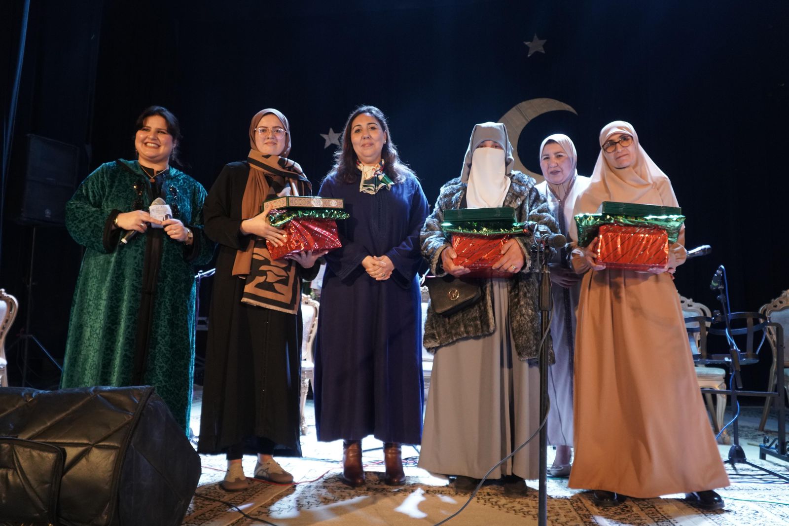 اختتام النسخة الثالثة من الأمسيات الرمضانية الدينية بالحسيمة اختتام النسخة الثالثة من الأمسيات الرمضانية الدينية بالحسيمة