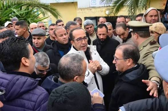 دينامية ميدانية متواصلة: عامل إقليم الحسيمة يقود جهودًا تنموية برؤية القرب والنجاعة دينامية ميدانية متواصلة: عامل إقليم الحسيمة يقود جهودًا تنموية برؤية القرب والنجاعة