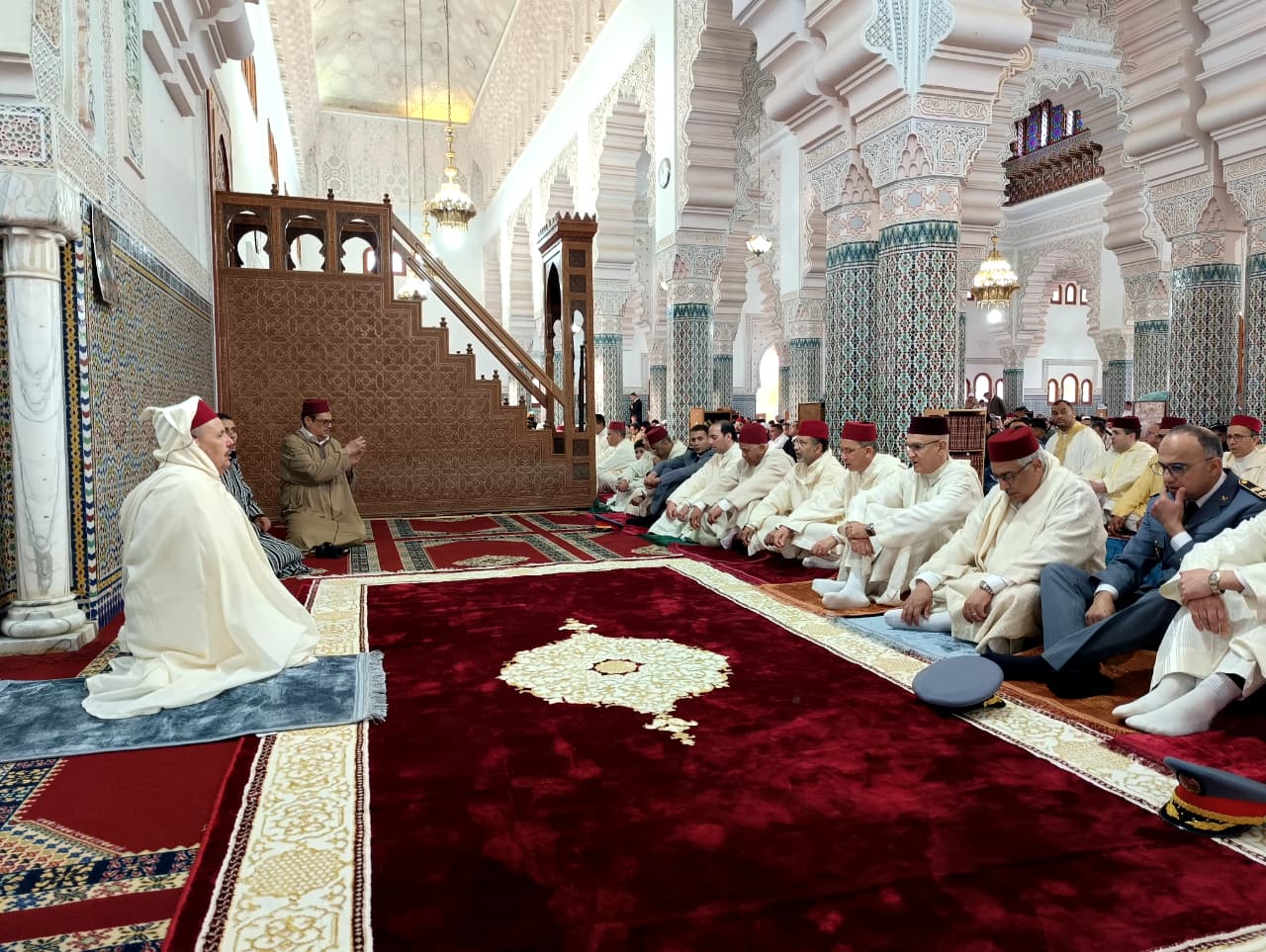 عامل عمالة مكناس يترأس صلاة عيد الفطر بمسجد محمد السادس وسط حضور رسمي ومكثف للمصلين عامل عمالة مكناس يترأس صلاة عيد الفطر بمسجد محمد السادس وسط حضور رسمي ومكثف للمصلين